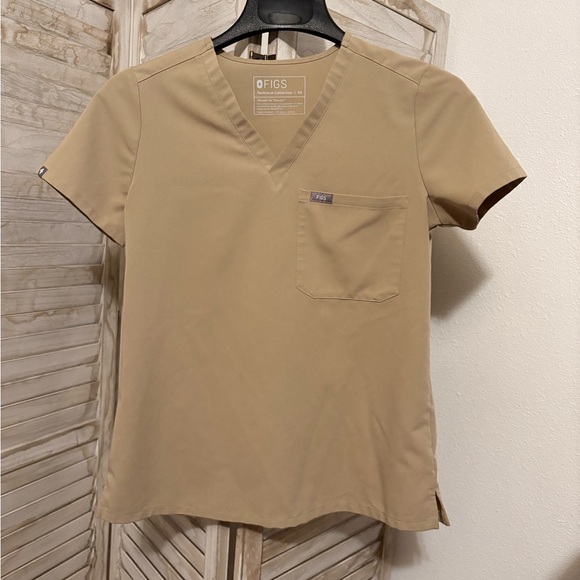 Sandstone Figs. - Picture 1 of 1